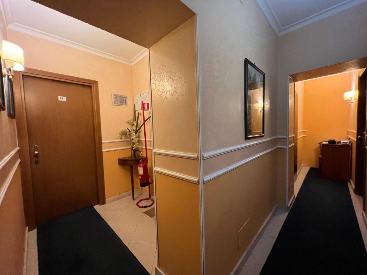 Baltik Guesthouse Rome Exterior photo