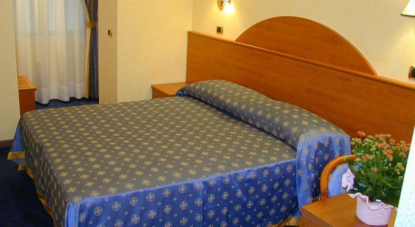 Baltik Guesthouse Rome Exterior photo